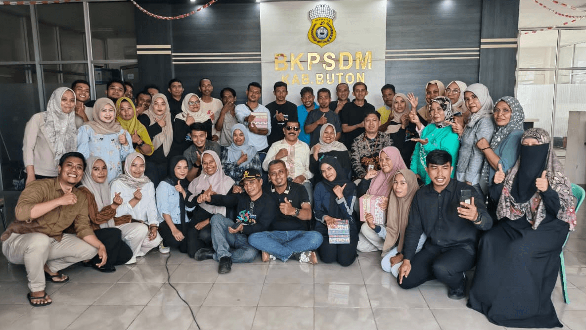 Mengantarkan Purnatugas Kepala BKPSDM Kabupaten Buton, Bapak M. Taufik Tombuli, S.Pd., M.M.